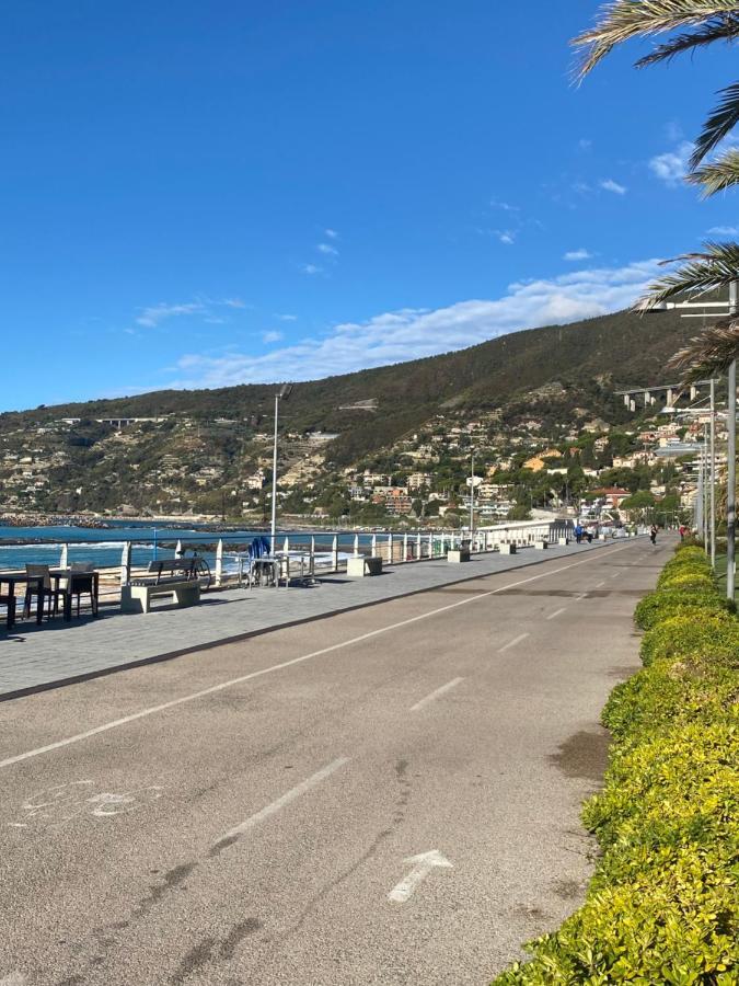 Ferienwohnung Casa Di Vavi Ospedaletti Exterior foto